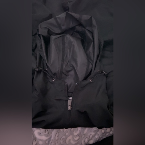 UNISEX CHAMPION WINDBREAKER BRAND NEW !!! SIZE SMALL - Picture 2 of 5